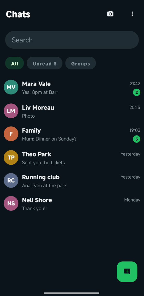A chat list with unread counts, rebuilt with ApkPy